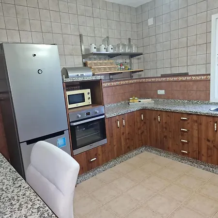 Spacious With Pool In Pruna, 140 M² *